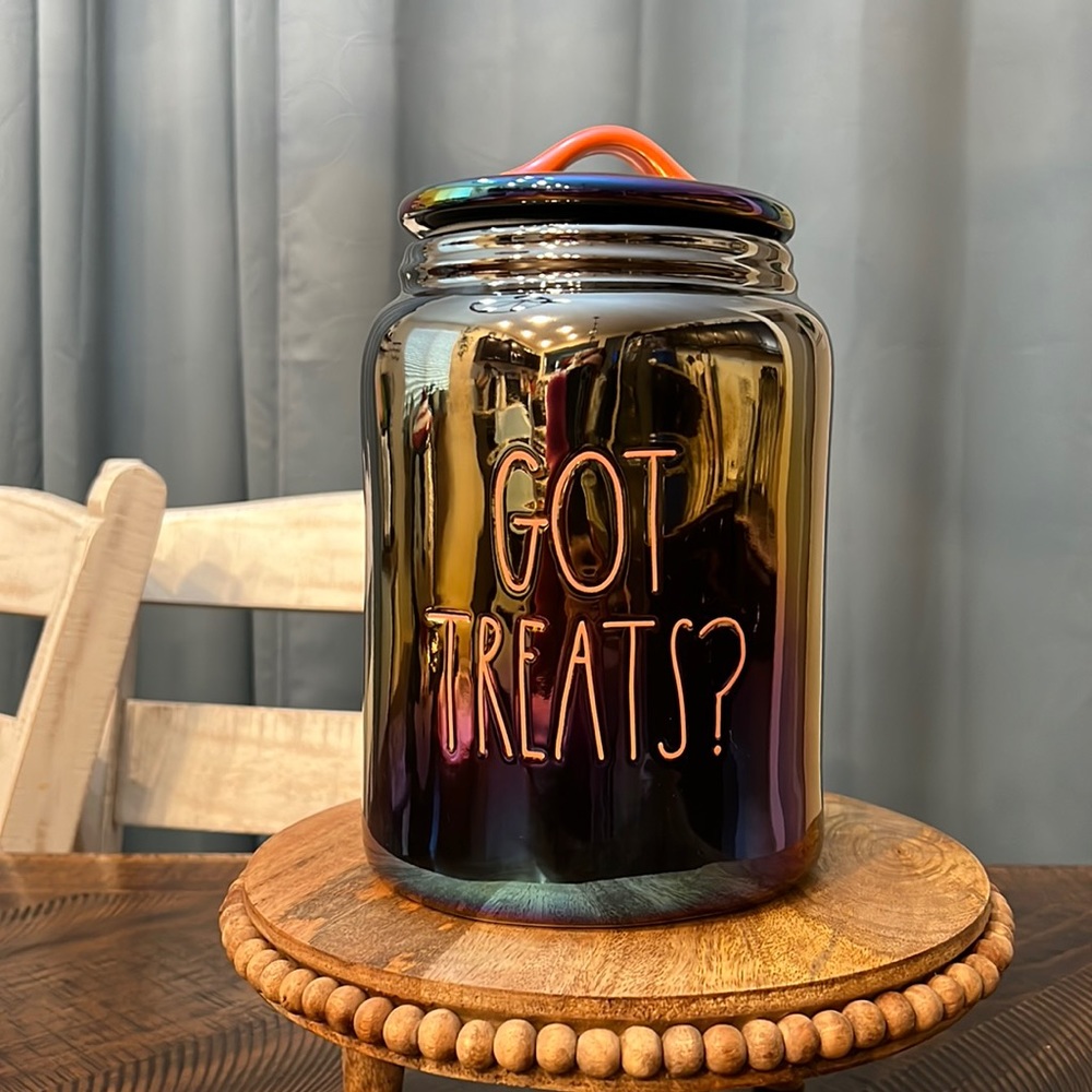 Got treats canister -iridescent /luster